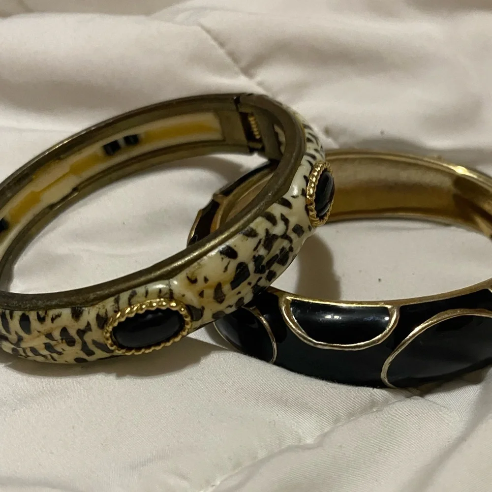Black Gold Leopard Print Bangle Set Hinged